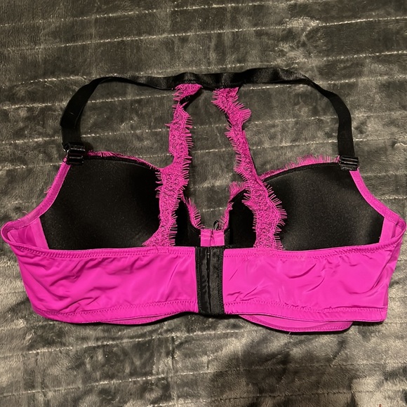 Ashley Graham Pink and Black Bra - Picture 4 of 6